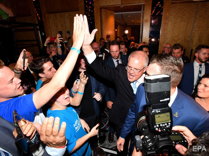 Либеральная партия Австралии вопреки прогнозам выиграла парламентские выборы