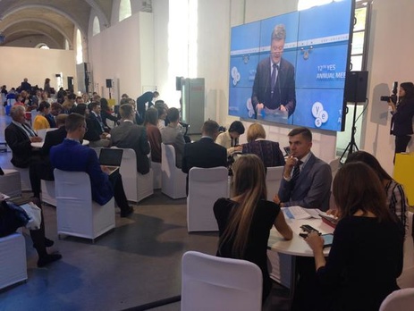 Порошенко: Прекращение огня на Донбассе действует практически две недели, и это уже не мечта