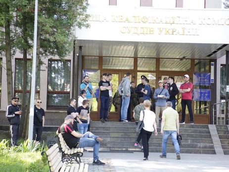 В Высшей квалификационной комиссии судей Украины сегодня сообщили о блокировании работы неизвестными