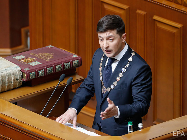 ﻿Зеленський заявив, що його перший указ буде про розпуск Ради