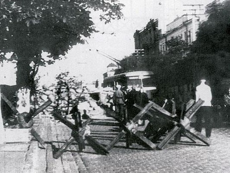 Киевлянка Хорошунова в дневнике 1941 года: Получили продуктовые карточки – это просто прекрасно