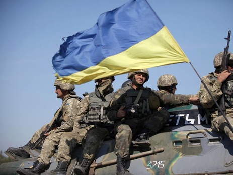 Украинские военные провели учения под Мариуполем. Фоторепортаж