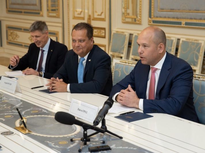 Зеленский встретился с представителями Всемирного конгресса украинцев