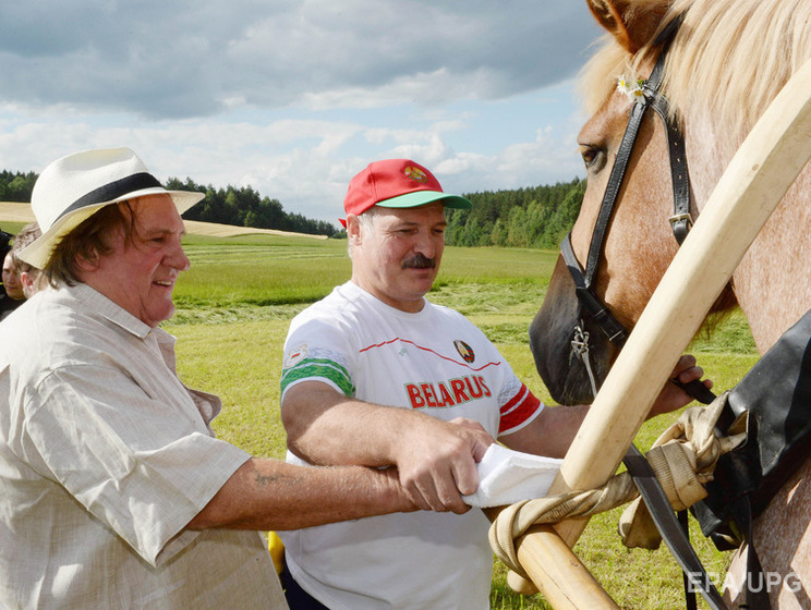 Reuters: Евросоюз собирается снять часть санкций с Беларуси