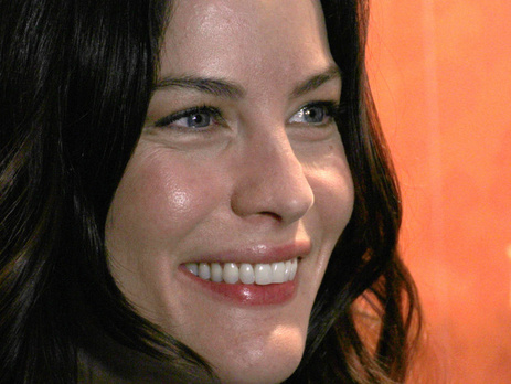 Лив Тайлер поделилась семейными фото