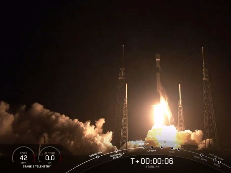 ﻿SpaceX запустила ракету Falcon 9 із 60 супутниками