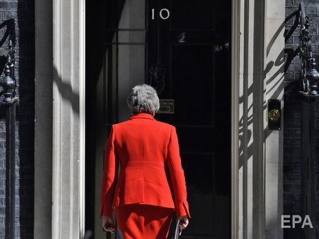 ﻿Мей заявила, що піде у відставку з посади лідера Консервативної партії 7 червня