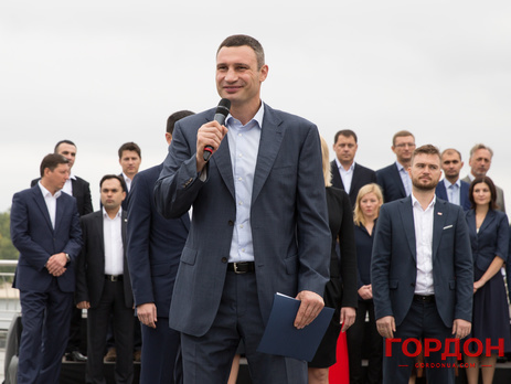 На Почтовой площади в Киеве Кличко представил свою предвыборную программу и кандидатов в Киевсовет. Фоторепортаж