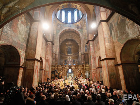 ﻿Священики ПЦУ не можуть брати участь у виборах до Ради, але з благословення архієрея можуть балотуватися до міських або селищних рад – Епіфаній