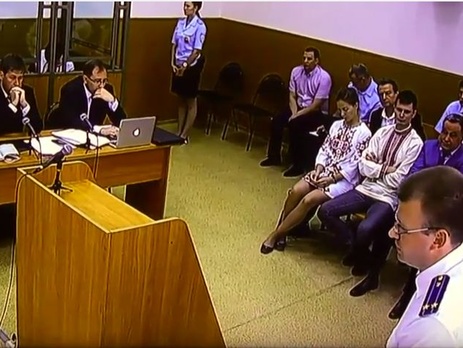 В Донецке Ростовской области проходит заседание суда по делу Савченко. Трансляция