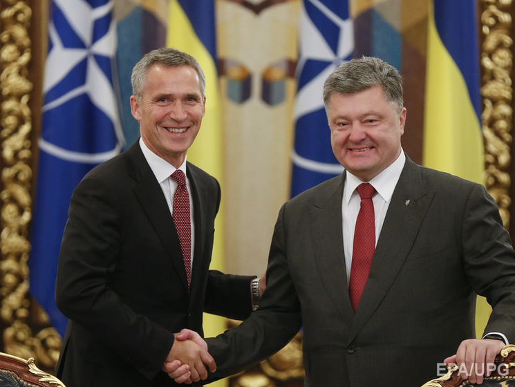 Столтенберг: НАТО будет расширять техническое и военно-промышленное сотрудничество с Украиной