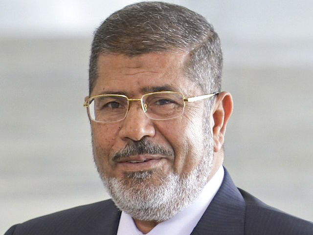 Экс-президенту Египта грозит смертная казнь