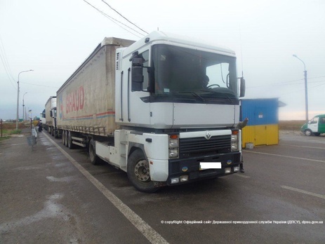 Госпогранслужба: В Донецк прибыли 275 т гуманитарной помощи от Красного Креста