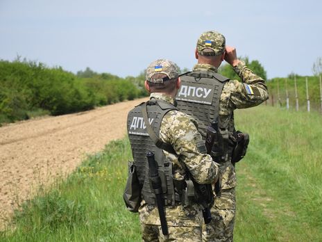 ﻿У Закарпатській області прикордоннику довелося стріляти після погроз трьох зловмисників – Держприкордонслужба
