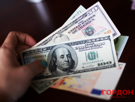 МВД: В Киеве задержали директора автомобильного концерна на взятке в $60 тыс.