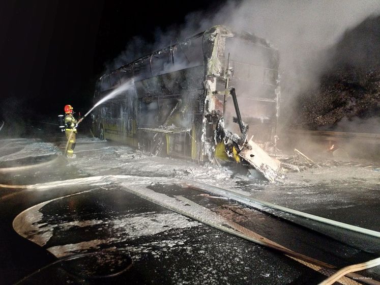 ﻿У Польщі згорів автобус "Київ – Прага", евакуювали 70 осіб