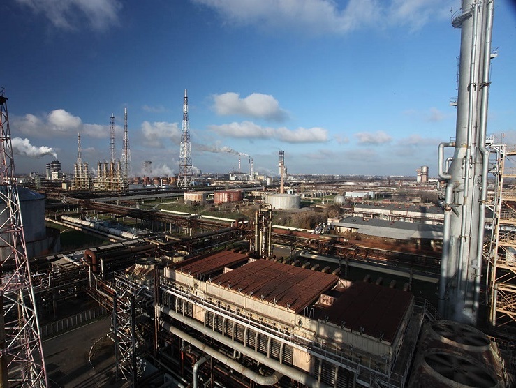 Два завода Фирташа "Рівнеазот" и черкасский "Азот" возобновляют производство 