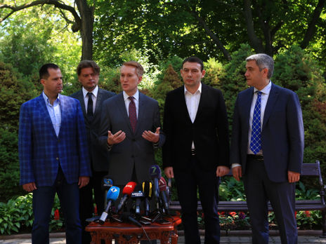 ﻿В Одесу для проведення консультацій щодо звільнення українських моряків приїхав американський сенатор-республіканець