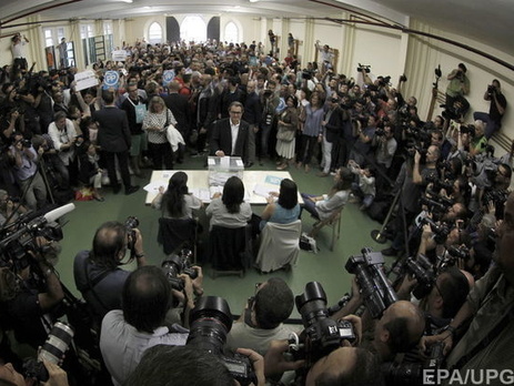 По данным экзит-полла выборы в Каталонии выиграли сторонники независимости