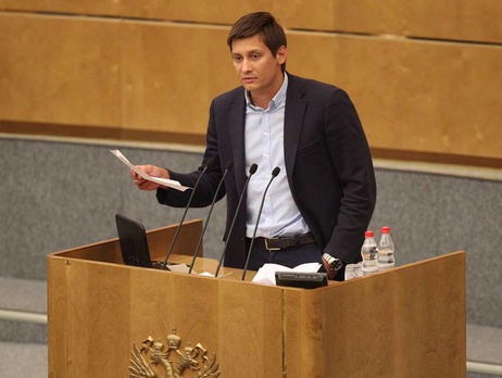 Депутат Госдумы Гудков: Стоило Польше заявить о возможности высылки посла РФ, как тот сразу отказался от своих слов