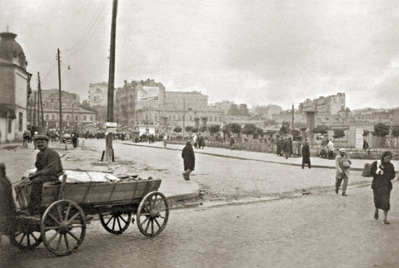 На Евбазе, 1942 год Фото: http://news.bigmir.net/