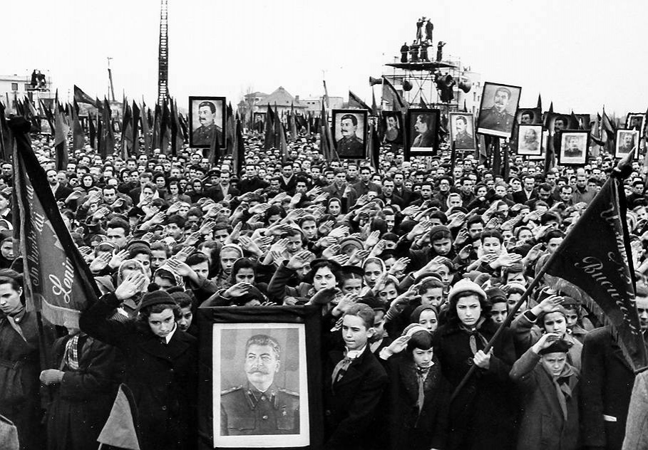 Похороны Сталина. Фото: eto-fake.livejournal.com