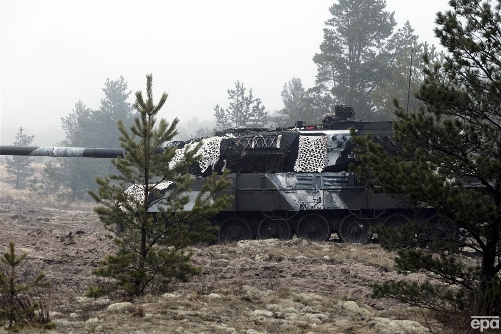 Украина получит от партнеров западные танки. Фото: EPA
