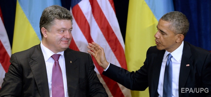 Избранный президентом Украины Петр Порошенко и президент США Барак Обама на встрече в Вашршаве 4 июня 2014 года. Фото: ЕPA