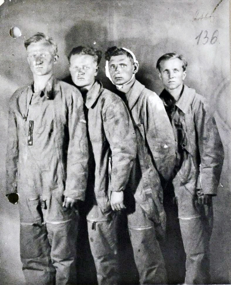 Плененные пилоты Люфтваффе, июнь 1941 г. Фото из фондов Отраслевого государственного архива СБУ
