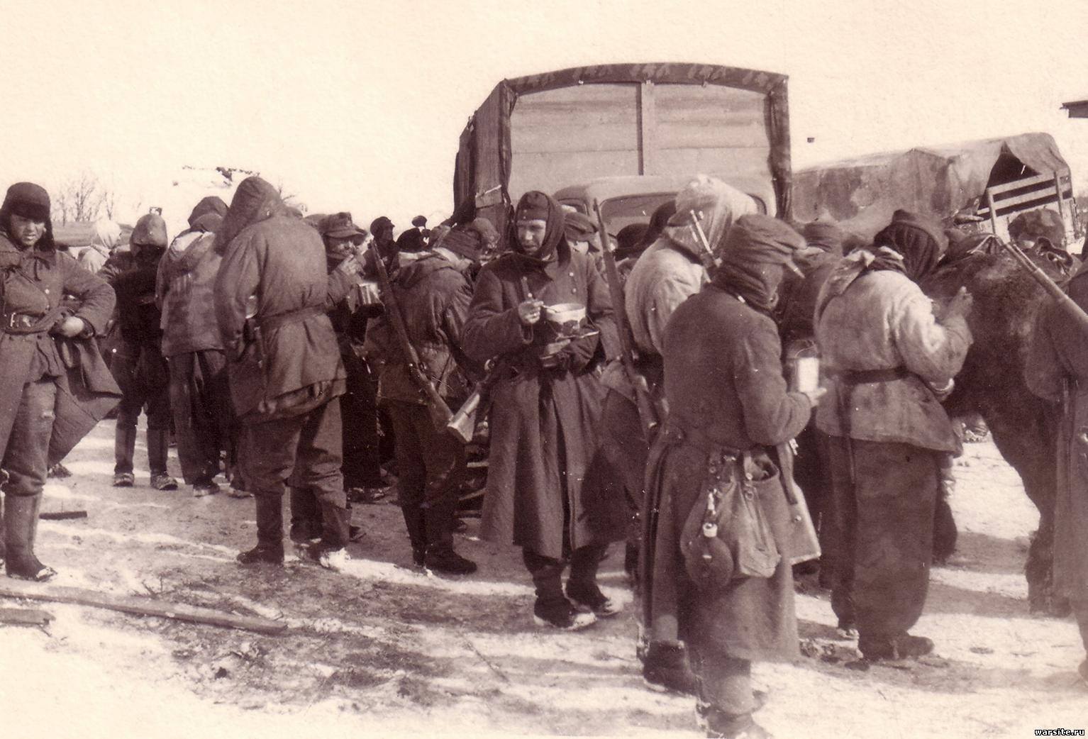 Немецкие военные возле Каменец-Подольского в феврале 1944 года. Фото: warsite.ru