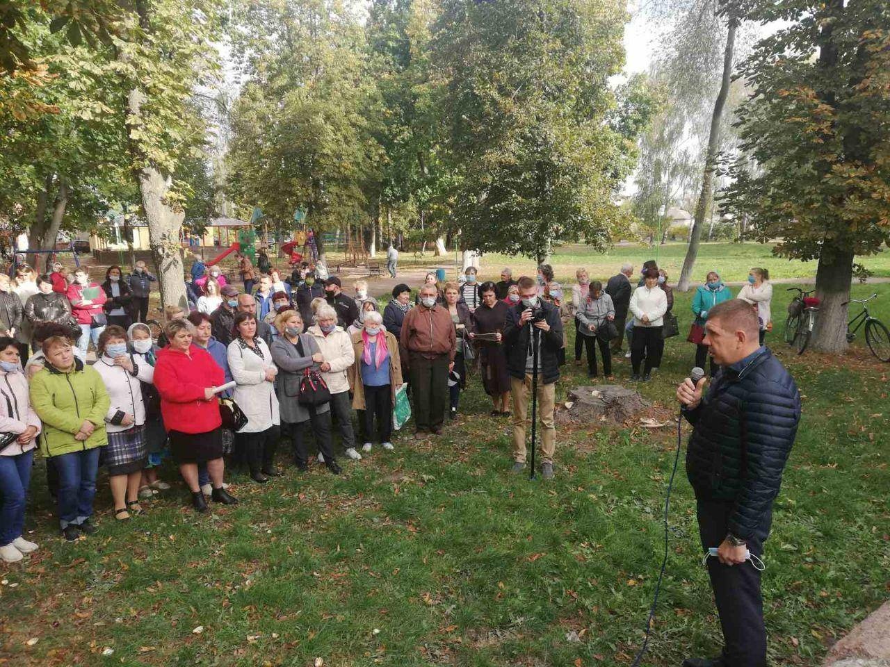 Зустріч з виборцями в селі Куликівка. фото: