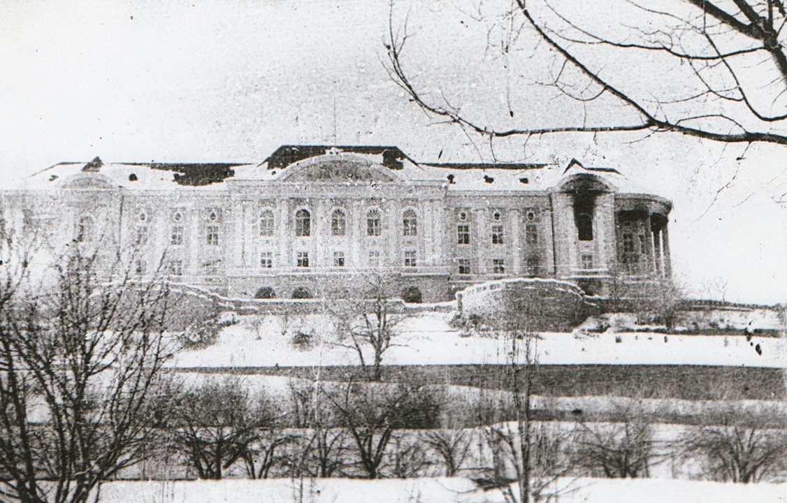 Резиденция Амина, дворец Тадж-Бек после штурма. 27 декабря 1979 года. Фото: Абрамов Андрей / wikimedia.org