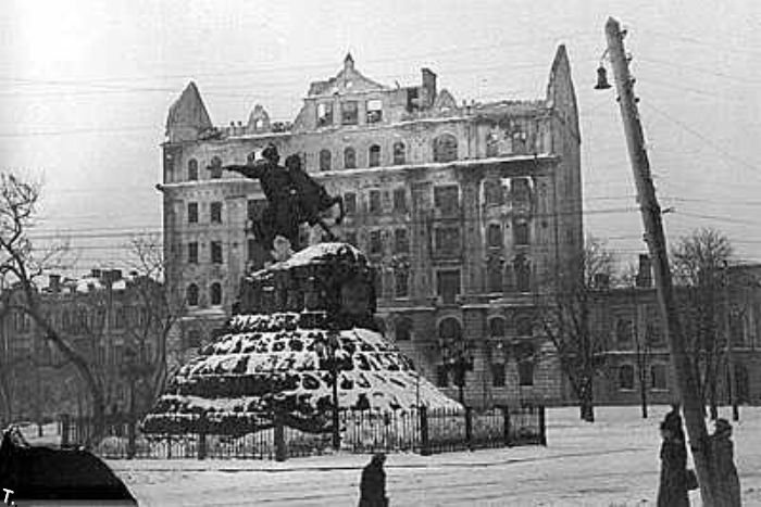 Софийская площадь. Киев, 1942 год. Фото: infokiev.com.ua