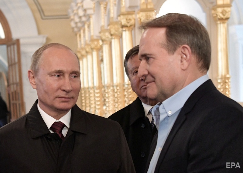 Виктор Медведчук (справа) и Владимир Путин, Москва, ноябрь 2017 года. Фото: EPA