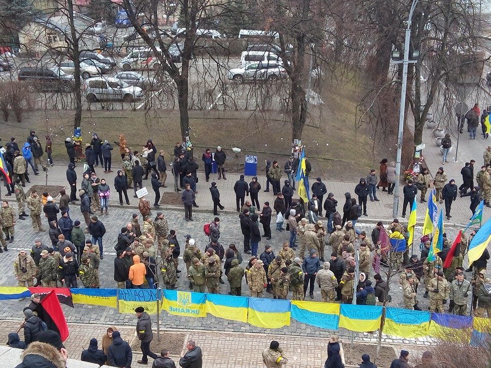 В Киеве собрались добровольцы со всей страны, чтобы почтить память героев Небесной сотни. Фоторепортаж 8