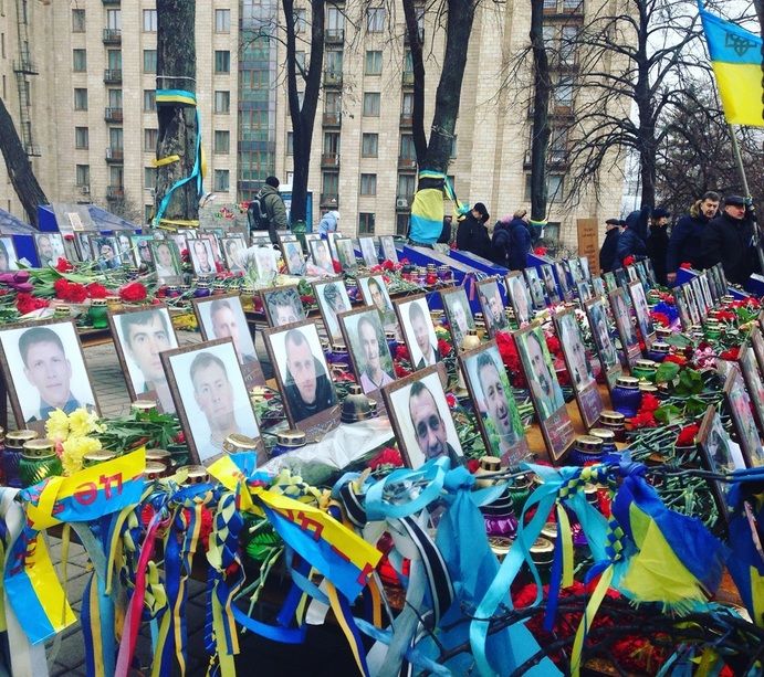 В Киеве собрались добровольцы со всей страны, чтобы почтить память героев Небесной сотни. Фоторепортаж 11