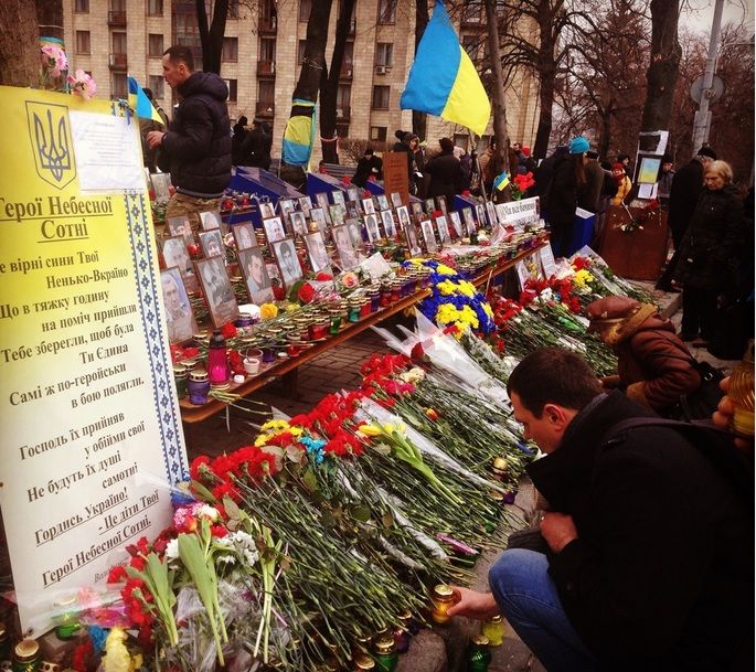 В Киеве собрались добровольцы со всей страны, чтобы почтить память героев Небесной сотни. Фоторепортаж 12
