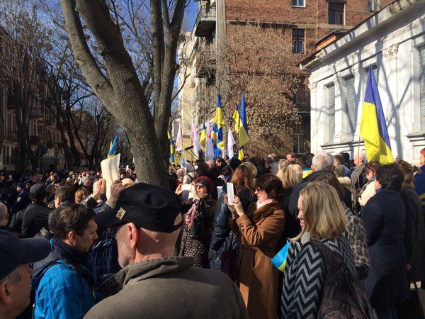 По всей Украине проходят акции в поддержку Савченко. Фоторепортаж 3
