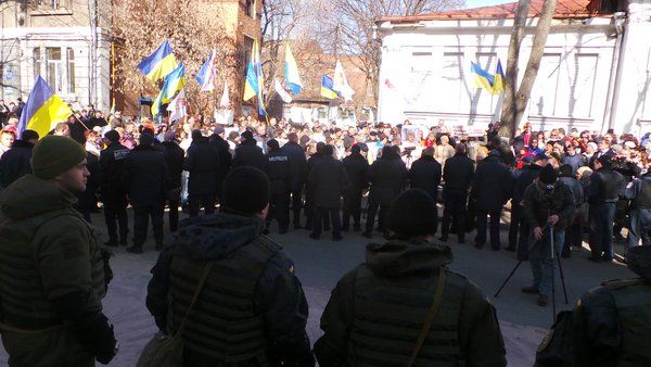 По всей Украине проходят акции в поддержку Савченко. Фоторепортаж 16