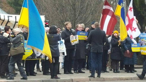 #FreeSavchenko. Активисты из разных стран мира требуют освободить Савченко. Фоторепортаж 10