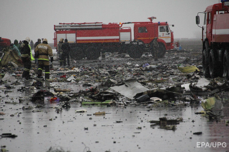 62 человека погибли в результате авиакатастрофы в Ростове. Фоторепортаж 12