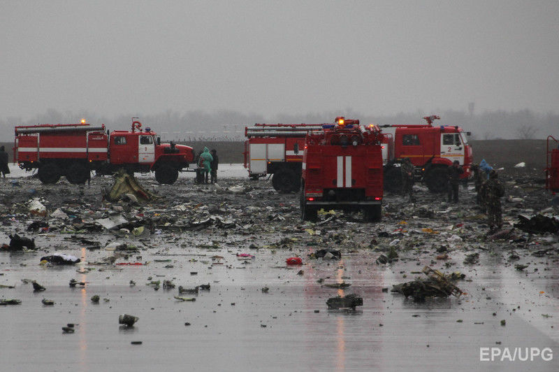 62 человека погибли в результате авиакатастрофы в Ростове. Фоторепортаж 13