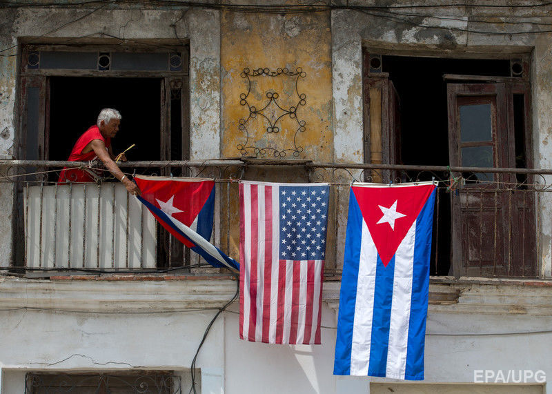 Обама прилетел на Кубу с историческим визитом. Фоторепортаж 11