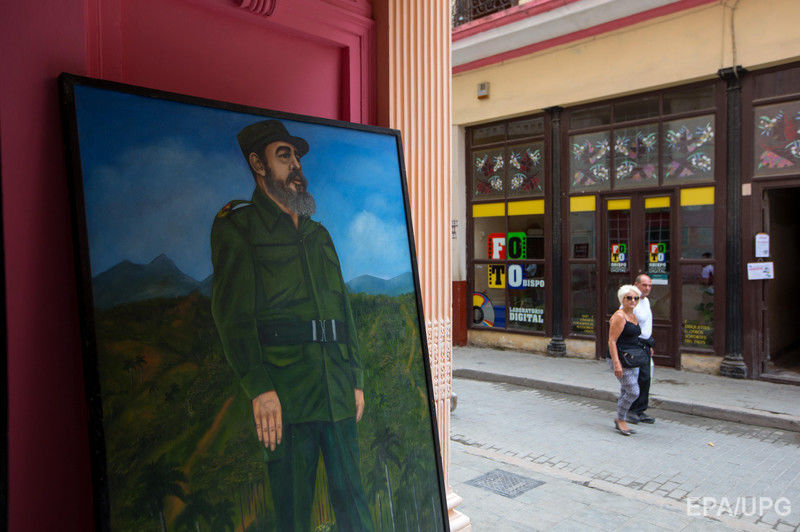 Обама прилетел на Кубу с историческим визитом. Фоторепортаж 12
