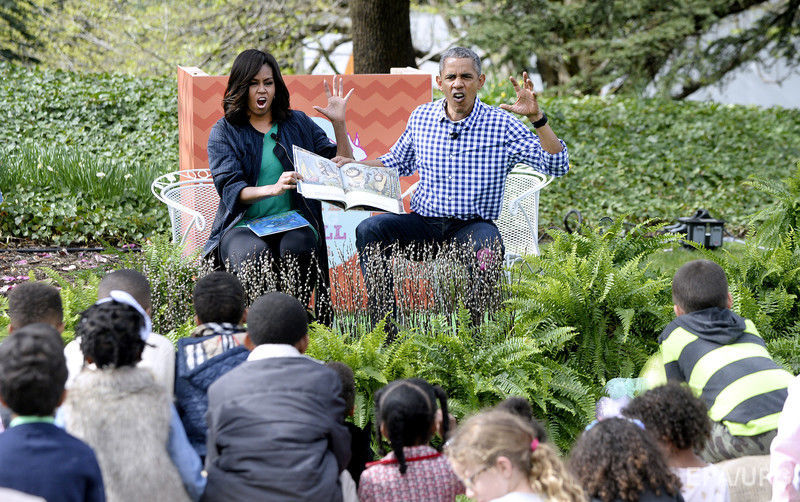 Барак и Мишель Обама показали детям, где живут чудовища. Фоторепортаж 2