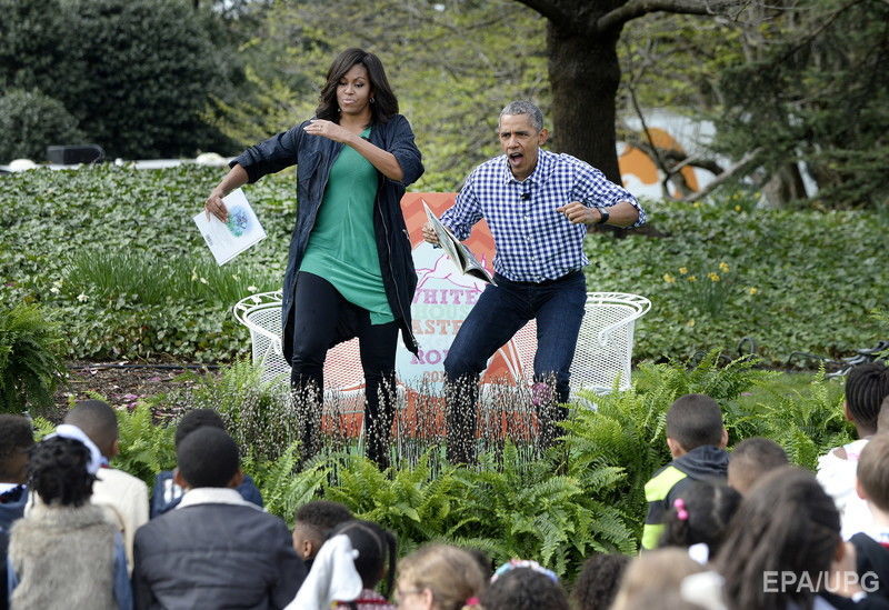 Барак и Мишель Обама показали детям, где живут чудовища. Фоторепортаж 8