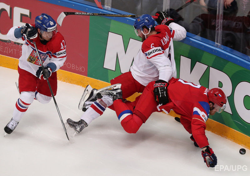 Россия стартовала с крупного поражения на домашнем чемпионате мира по хоккею. Фоторепортаж 1
