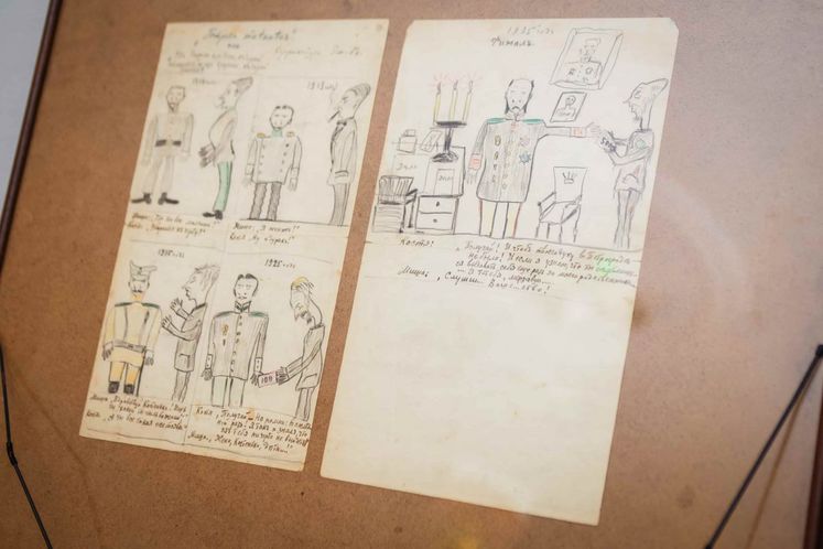 В киевском музее Булгакова открылась выставка “Бег” / ГОРДОН