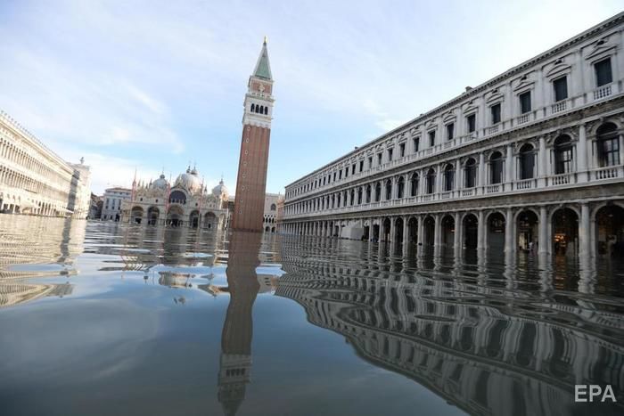 ﻿У Венеції знову сталася повінь. Фоторепортаж 9