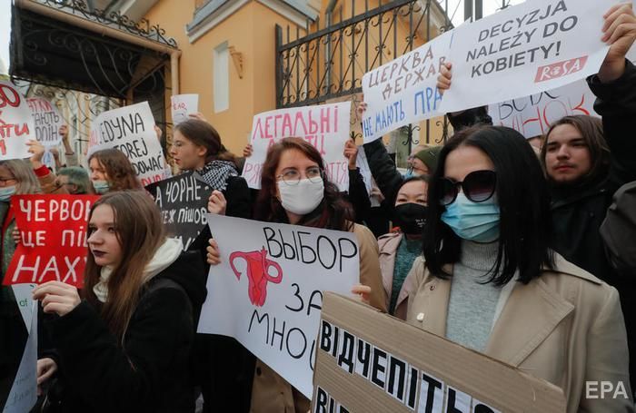Українки підтримали протести проти заборони абортів у Польщі. Фоторепортаж 4